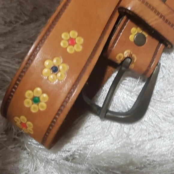 LEATHER Belt - Picture 2 of 2